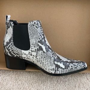 Blondo snakeskin waterproof ankle boots